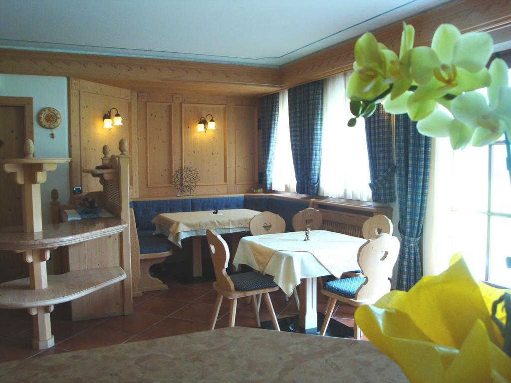 Bed and Breakfast Agritur Cornasest Брегуццо Экстерьер фото