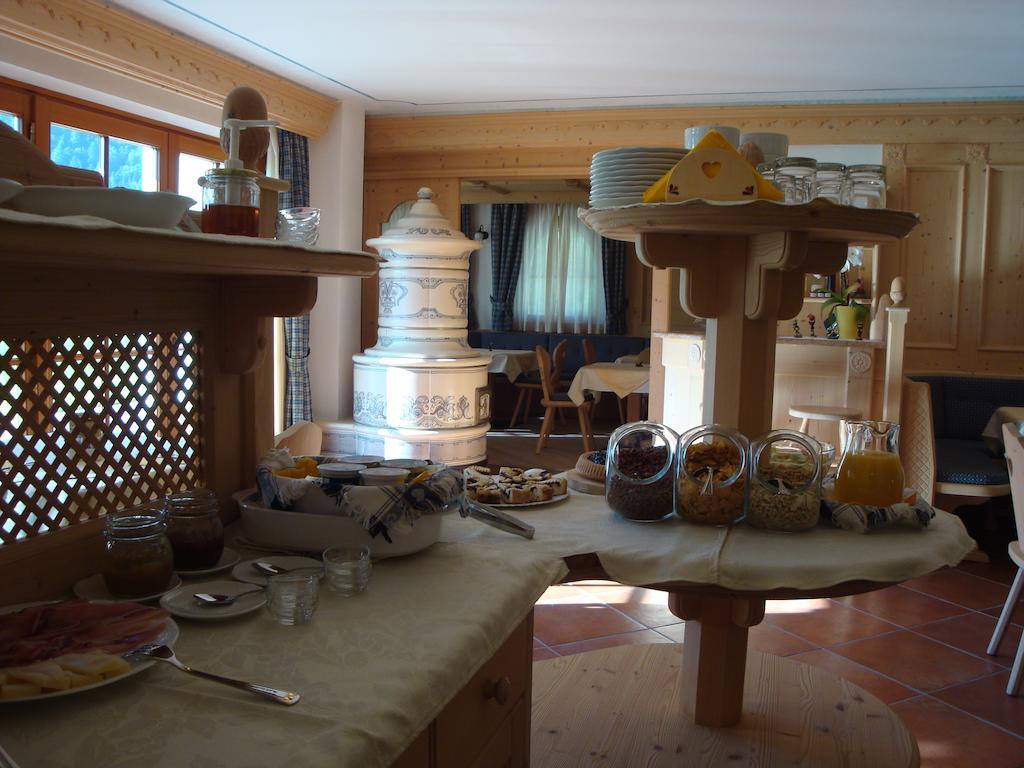Bed and Breakfast Agritur Cornasest Брегуццо Экстерьер фото