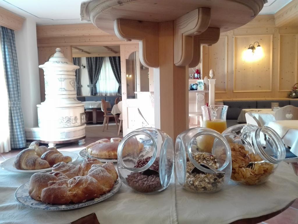 Bed and Breakfast Agritur Cornasest Брегуццо Экстерьер фото